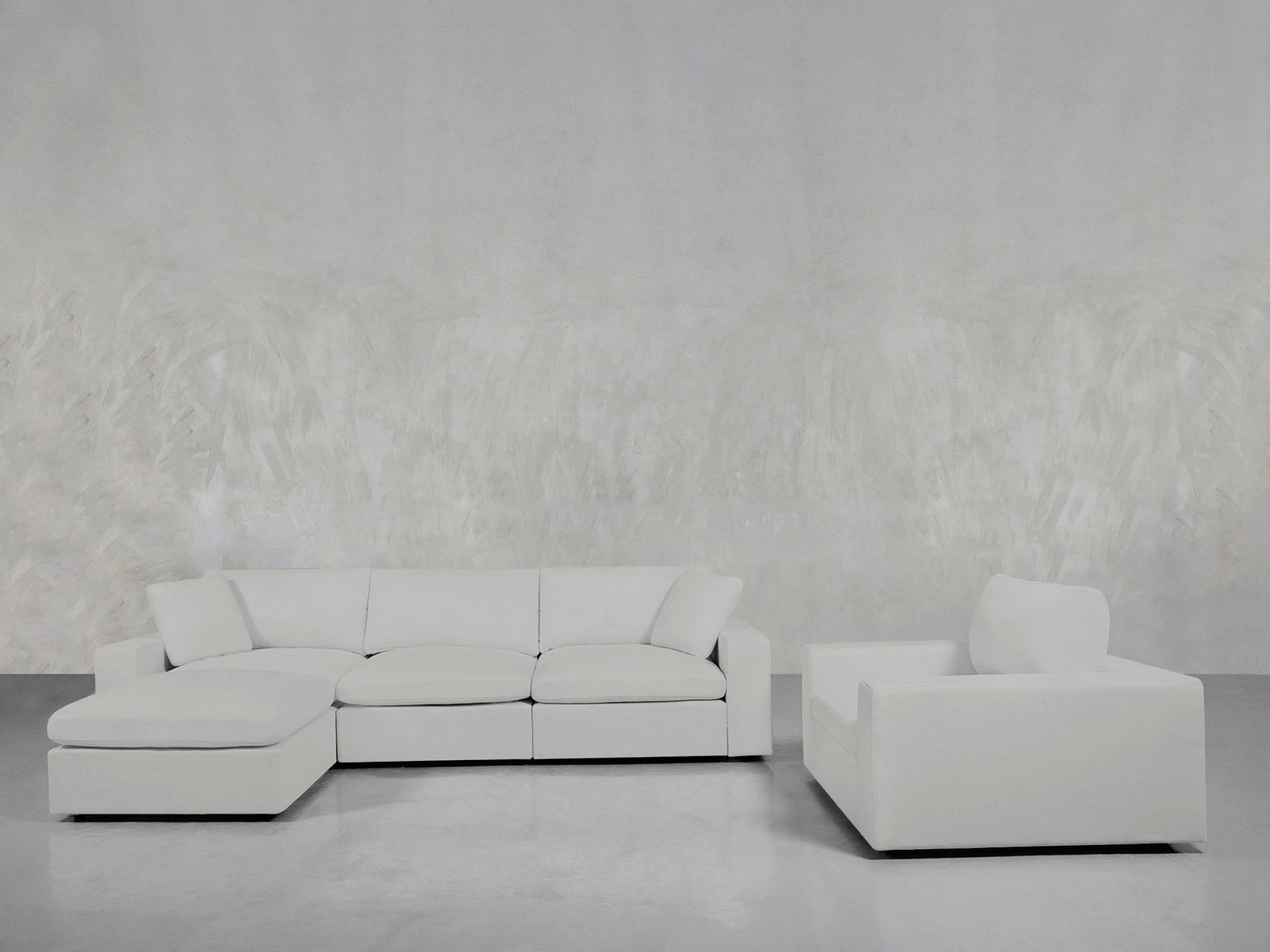 4 - 1 Sectional & Armchair Set - 7th Avenue