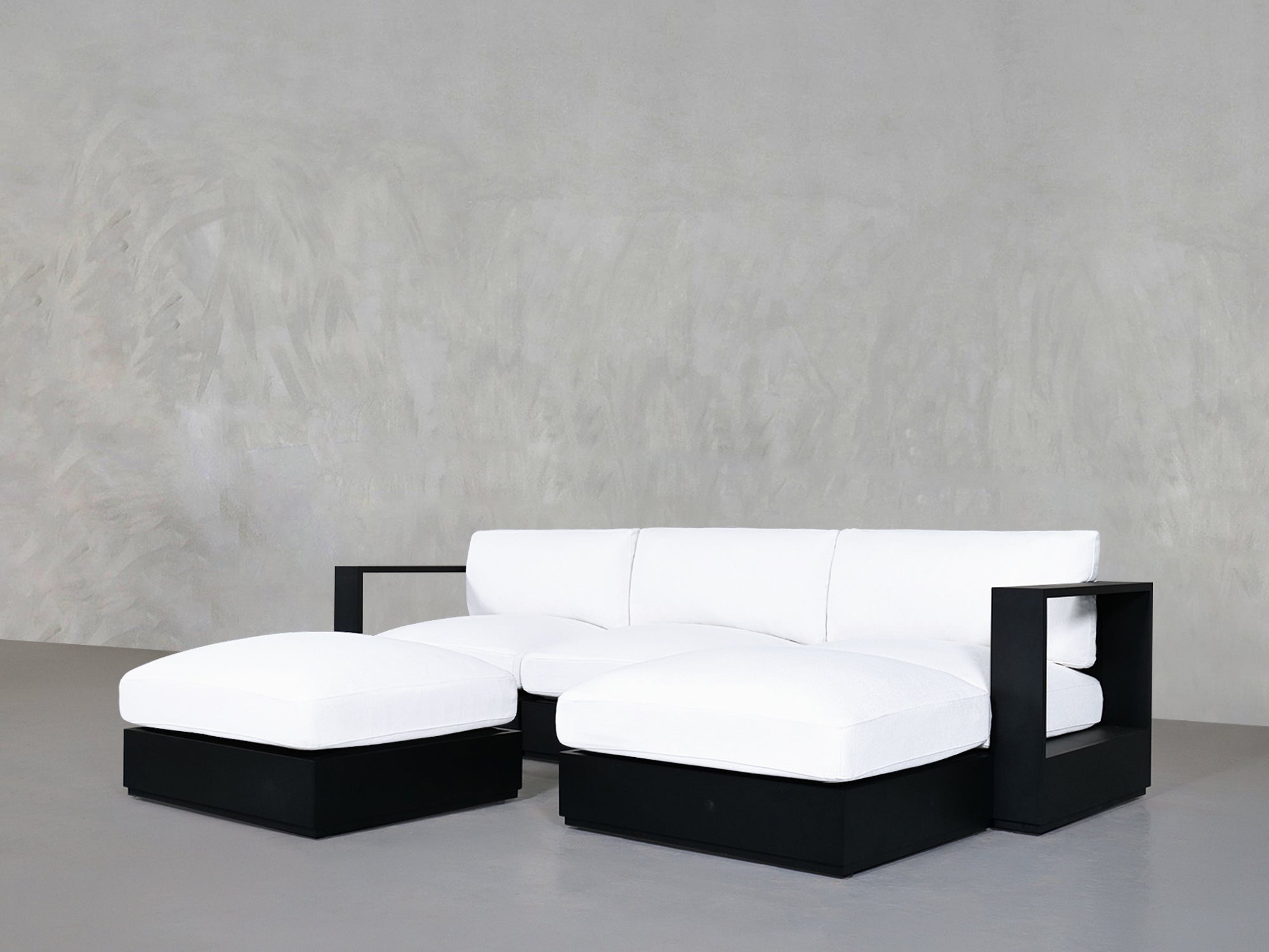 4-Seat Modular Chaise Sectional with Ottoman Aluminum Outdoor