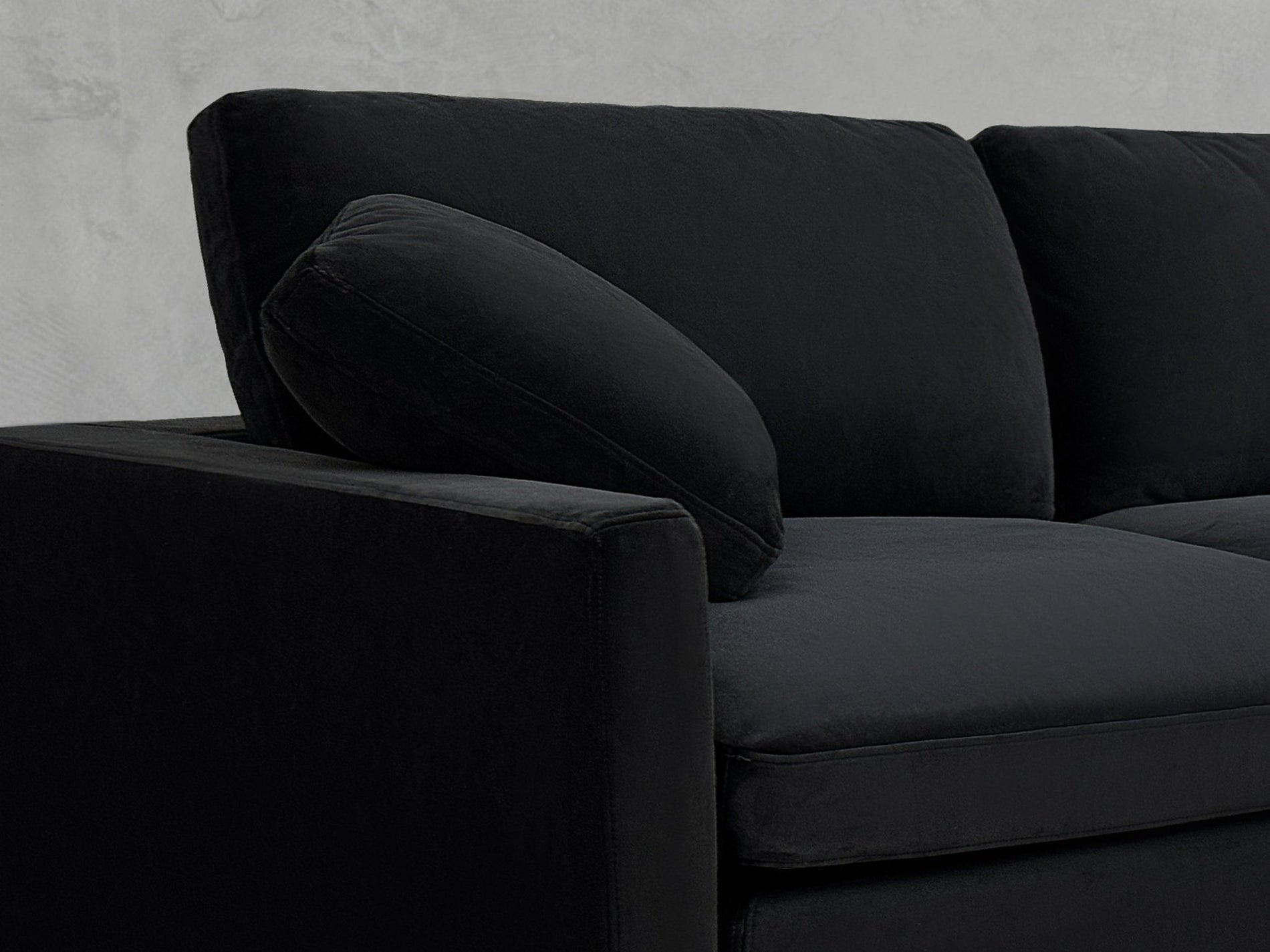 7-Seat Modular Chaise Corner Right Sectional (Thin Arms) - 7th Avenue