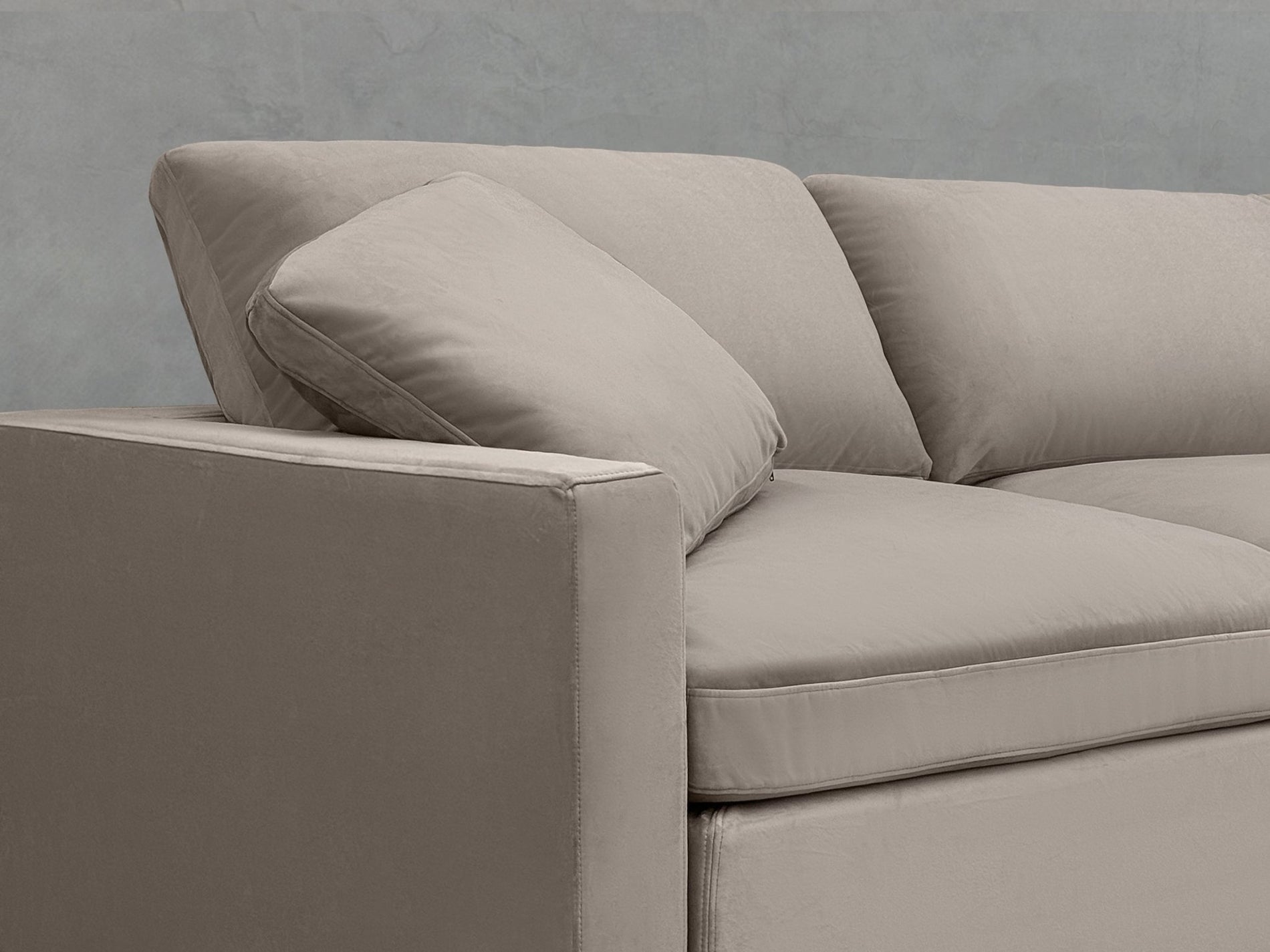 7-Seat Modular Chaise Corner Sectional (Thin Arms) - 7th Avenue