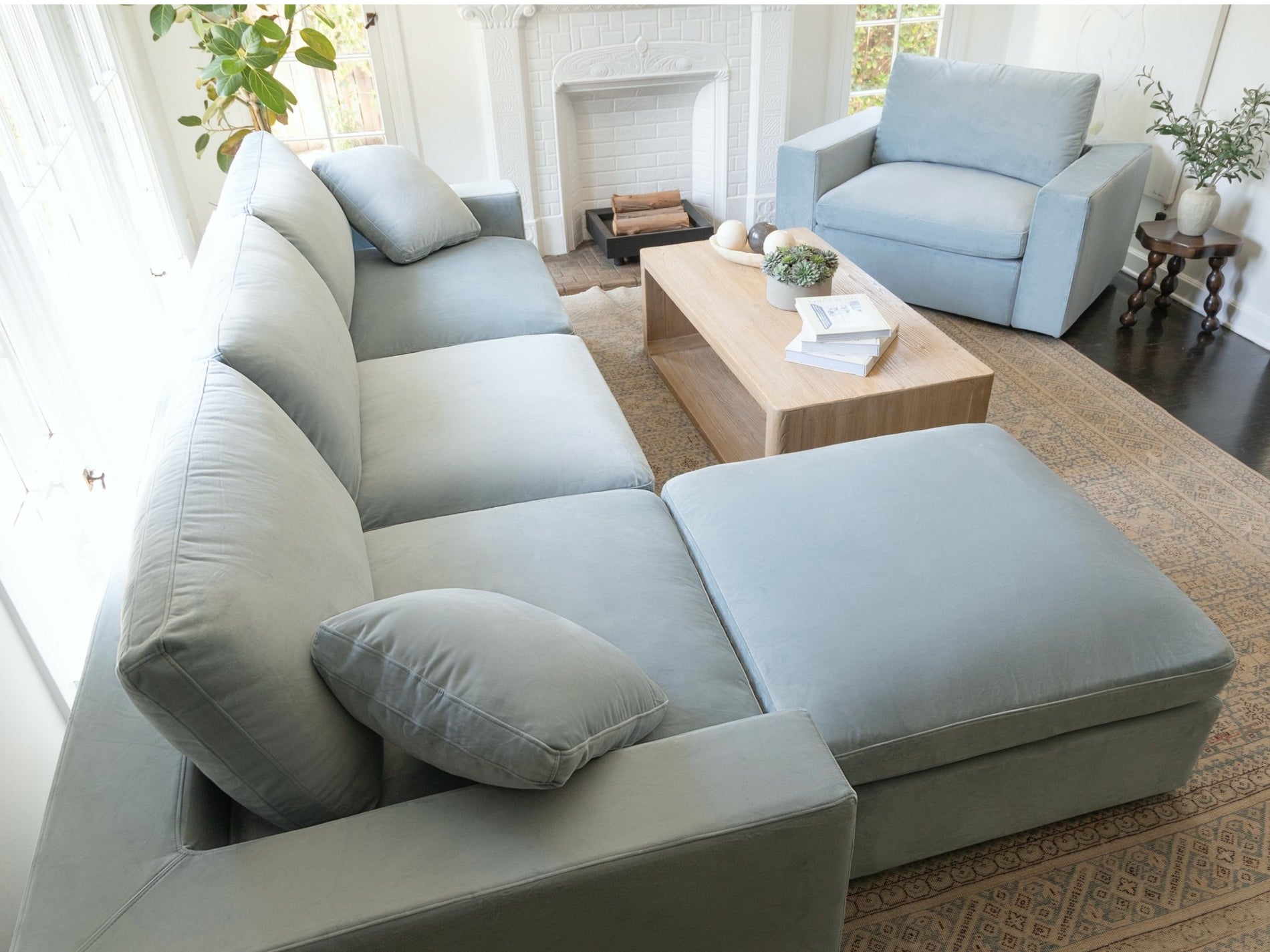 French Blue (Velvet) - LIfestyle - 4 - 7th Avenue