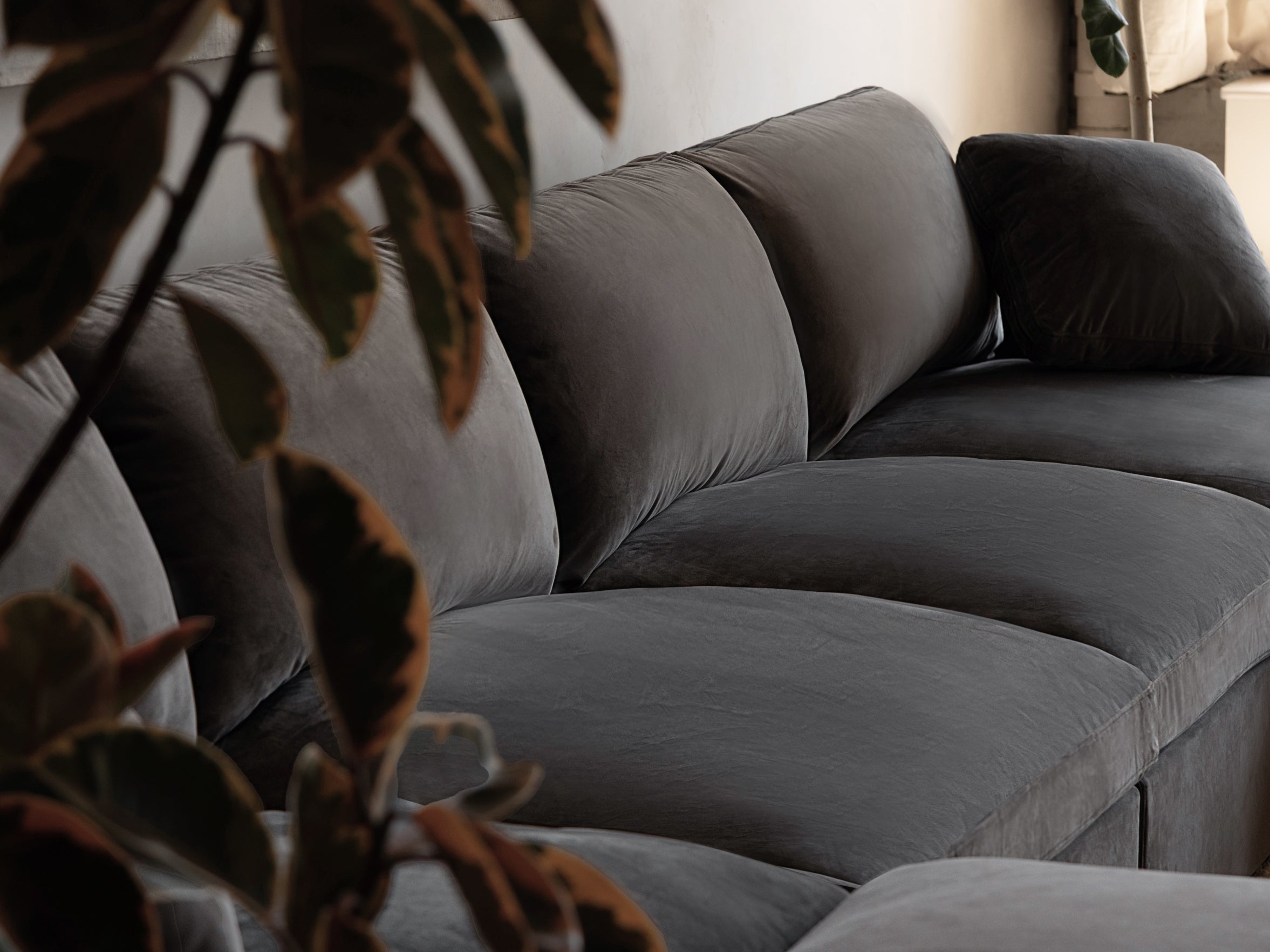 4-Seat Modular Chaise Sectional