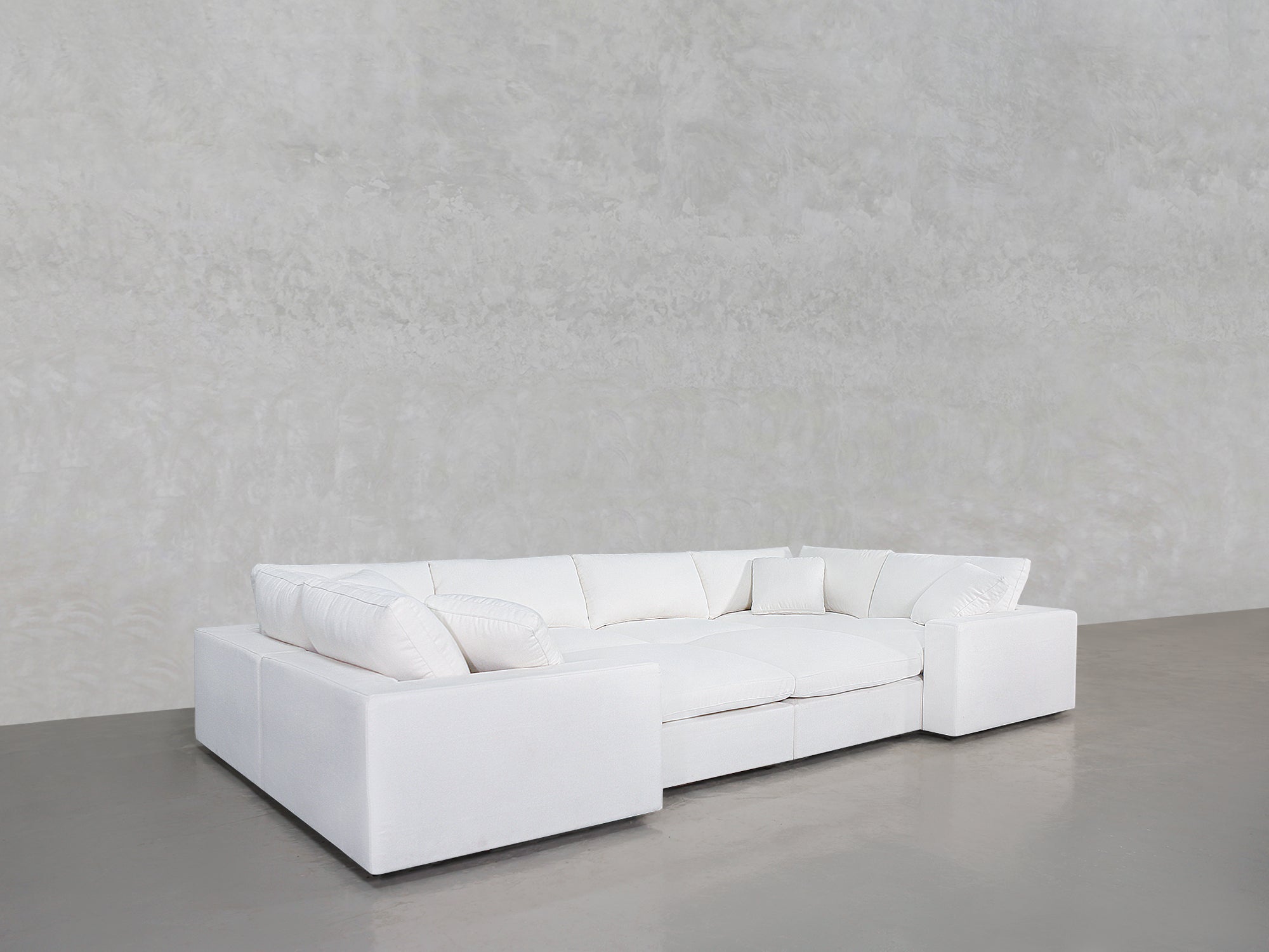8-Seat Modular Closed Pit Sofa Sectional | 7th Avenue